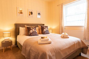 Great 3 bed Handbridge home - Sleeps 6 - EV Charger